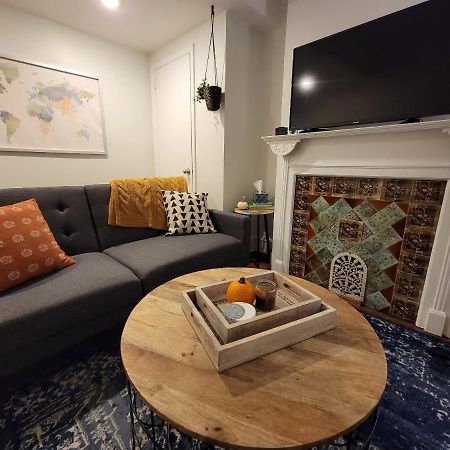 Accentuated Apartment In Manayunk 필라델피아 외부 사진